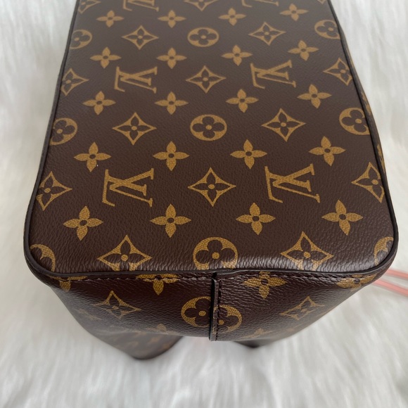 🔥LOUIS VUITTON NéoNoé bucket bag. - Picture 12 of 15